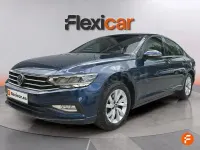 Usado VW Passat Executive 150 CV (110 kW) 2020 Azul Berlina