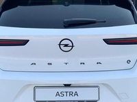 Usado Opel Astra 114 kW (156 CV) 2023 Arktis white Berlina