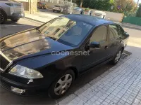 Usado Skoda Octavia 105 CV (77 kW) 2005 Negro Berlina