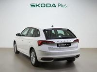 Nuevo Skoda Scala Essence 95 CV (69 kW) 2025 Blanco Utilitario