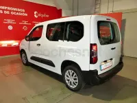 Usado Citroën Berlingo Live 102 CV (75 kW) 2022 Blanco Monovolumen