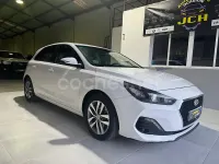 Käytetty Hyundai i30 95 HP (69 kW) 2020 Valkoinen Sedan