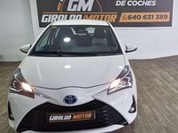 Usado Toyota Yaris Hybrid Active 99 CV (72 kW) 2018 Blanco Utilitario