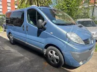 Usado Renault Trafic Privilege 150 CV (110 kW) 2011 Gris Monovolumen