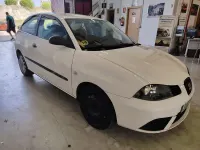 Usado Seat Ibiza Reference 100 CV (73 kW) 2007 Blanco Utilitario