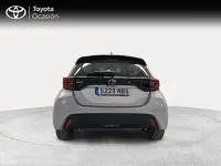 Usado Toyota Yaris Active 116 CV (85 kW) 2025 Gris / plata Utilitario