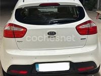 Usado Kia Rio 90 CV (66 kW) 2012 Blanco Berlina