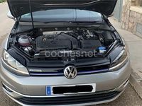 Usado VW Golf VII Advance 130 CV (95 kW) 2019 Gris / plata Familiar