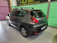 Usado Peugeot 3008 Access 120 CV (88 kW) 2015 Gris / plata Familiar