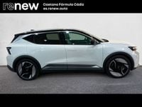 Usado Renault Scénic Iconic 160 kW (218 CV) 2024 Blanco nacarado techo negro Monovolumen