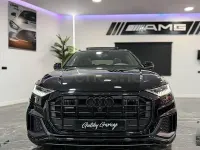 Usado Audi Q8 Ambiente 286 CV (210 kW) 2022 Negro SUV
