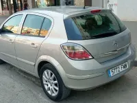 Usado Opel Astra Enjoy 105 CV (77 kW) 2007 Beige Berlina