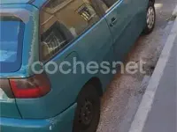 Usado Seat Ibiza 60 CV (44 kW) 1996 Verde Utilitario