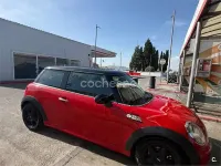 Usado Mini Cooper D 110 CV (80 kW) 2008 Rojo Utilitario