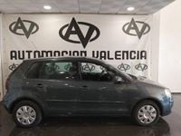 Usado VW Polo United 70 CV (51 kW) 2009 Gris / plata Utilitario