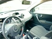 Usado Renault Mégane II Authentique 105 CV (77 kW) 2006 Gris / plata Berlina