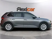 Usado Skoda Kamiq Selection 116 CV (85 kW) 2024 Gris SUV