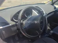 Usado Peugeot 207 Access 70 CV (51 kW) 2012 Negro Berlina