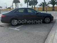 Usado Mercedes E200 Elegance 136 CV (100 kW) 2010 Negro Familiar