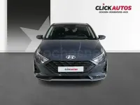 Usado Hyundai i20 84 CV (61 kW) 2025 Gris / plata Utilitario
