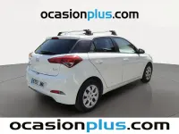 Usado Hyundai i20 84 CV (61 kW) 2016 Blanco Utilitario