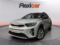 Usado Kia Stonic 101 CV (74 kW) 2022 Gris SUV