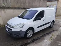 Usado Citroën Berlingo Attraction 92 CV (67 kW) 2014 Blanco Monovolumen