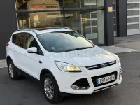 Usado Ford Kuga Titanium 140 CV (102 kW) 2015 Blanco SUV