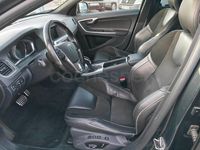 Usado Volvo V60 R-Design Momentum 190 CV (139 kW) 2017 Azul Familiar