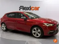Usado Seat Leon FR 150 CV (110 kW) 2022 Rojo Familiar