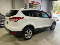 Usado Ford Kuga Trend 150 CV (110 kW) 2016 Blanco SUV