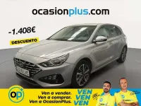 Usado Hyundai i30 110 CV (80 kW) 2021 Gris Utilitario