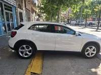 Usado Mercedes GLA200 156 CV (114 kW) 2019 Blanco SUV