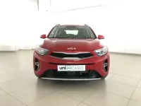 Usado Kia Stonic 101 CV (74 kW) 2022 Rojo SUV