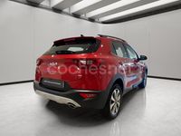 Usado Kia Stonic 100 CV (73 kW) 2024 Rojo SUV