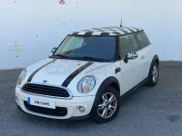 Usado Mini Cooper D 112 CV (82 kW) 2012 Blanco Utilitario