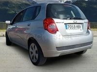 Usado Chevrolet Aveo LS 101 CV (74 kW) 2011 Gris / plata Berlina