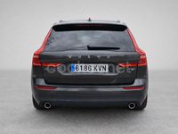 Usado Volvo XC60 Momentum 390 CV (286 kW) 2019 Gris / plata SUV