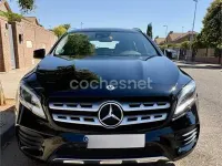 Usado Mercedes GLA180 122 CV (89 kW) 2020 Negro SUV