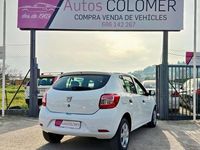 Usado Dacia Sandero Ambiance 75 CV (55 kW) 2013 Blanco Utilitario