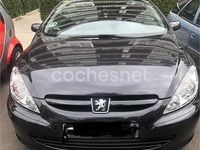 Usado Peugeot 307 CC 110 CV (80 kW) 2005 Negro Descapotable