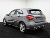 Usado Mercedes A200 136 CV (100 kW) 2017 Gris / plata Berlina