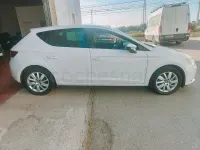 Usado Seat Leon CONNECT 110 CV (80 kW) 2016 Blanco Berlina