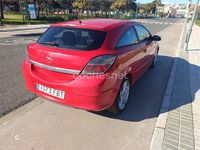 Usado Opel Astra GTC Sport 120 CV (88 kW) 2006 Rojo Berlina