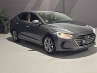 Usado Hyundai Elantra 128 CV (94 kW) 2018 Gris Berlina