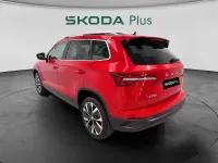 Usado Skoda Karoq Style 150 CV (110 kW) 2023 Rojo SUV