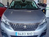 Usado Peugeot 3008 Allure 130 CV (95 kW) 2018 Gris / plata SUV