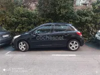 Usado Peugeot 207 70 CV (51 kW) 2009 Negro Berlina
