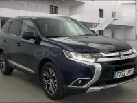 Usado Mitsubishi Outlander Motion 150 CV (110 kW) 2016 Azul SUV