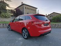 Usado Kia Ceed Sportswagon GT-Line 136 CV (100 kW) 2016 Rojo Familiar